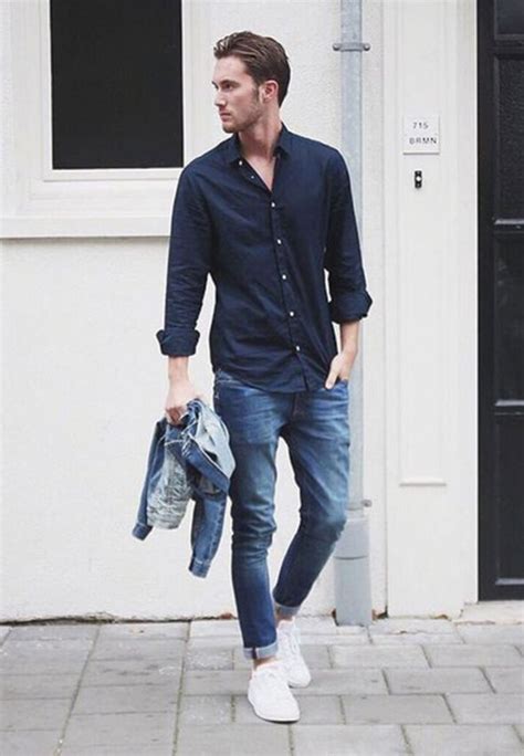 what colour jeans with navy shirt